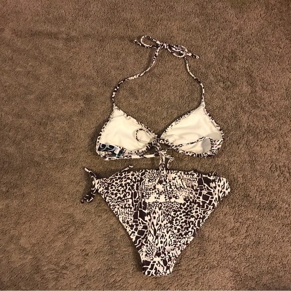 Womens Ninety Nine Degrees Leopard Print String  Bikini - Picture 4 of 7